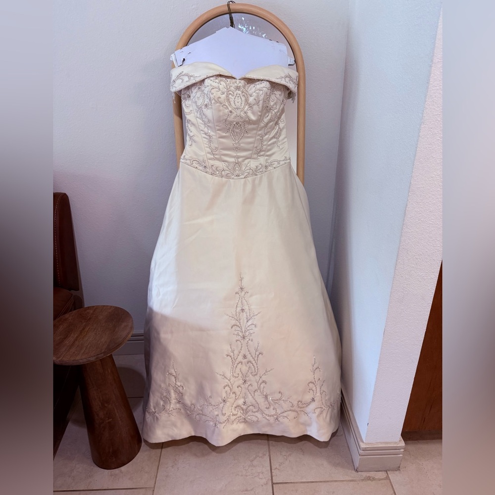 Christina Wu Wedding Dress – Style 5430 – Mocha – Size 16